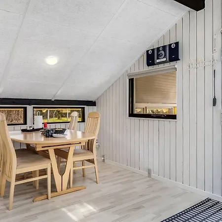 Hannelise - 30km From The Sea By Interhome